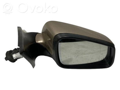 Mirror (electrically controlled)