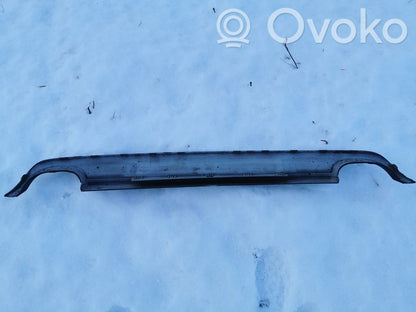 Apakšējā bampera daļa