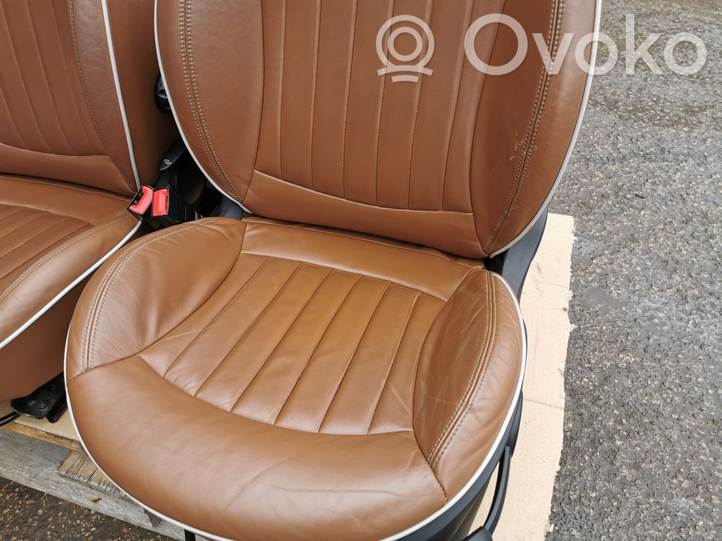 Salona daļu komplekts