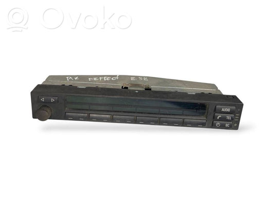 Radio / CD/DVD atskaņotājs / navigācija