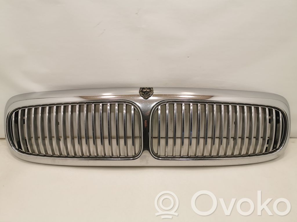 Priekšējais režģis