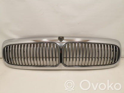 Priekšējais režģis