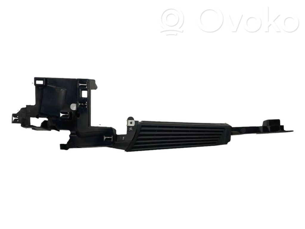 Side decorative trim panel