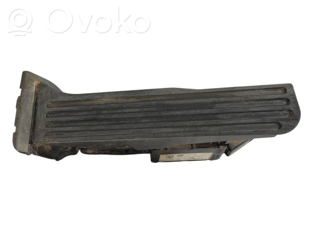 Akseleratora pedālis