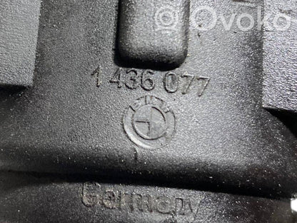 Caurulīte (-es) / šļūtene (-es)