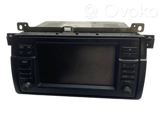 Radio / CD/DVD atskaņotājs / navigācija