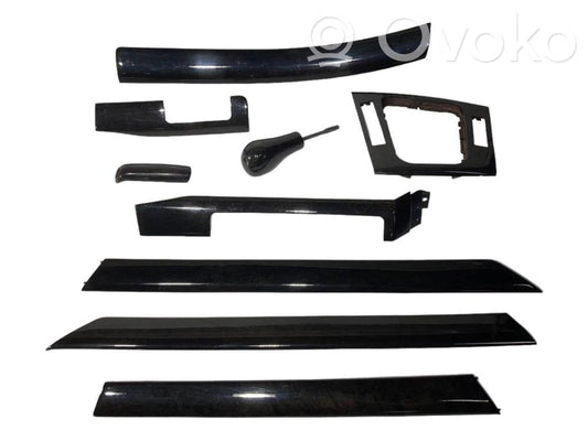 Salona dekoratīvās apdares komplekts