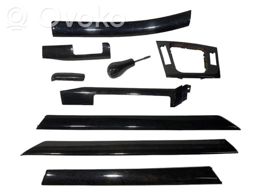 Salona dekoratīvās apdares komplekts