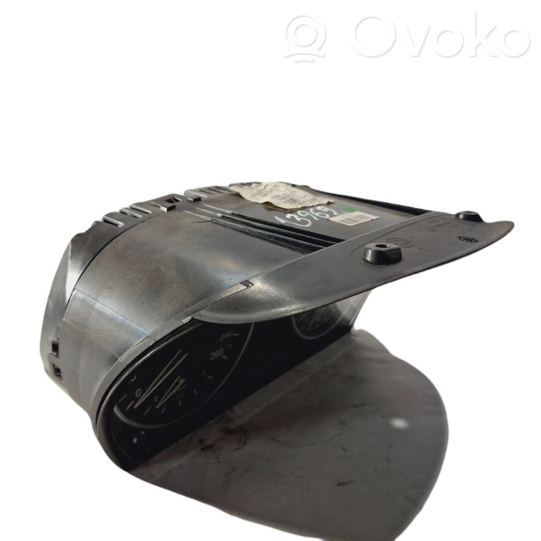 Spidometrs (instrumentu panelī)