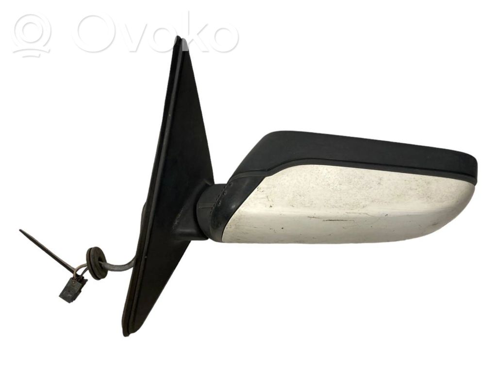 Mirror (electrically controlled)