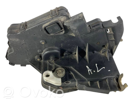 Aizmugurē slēdzene