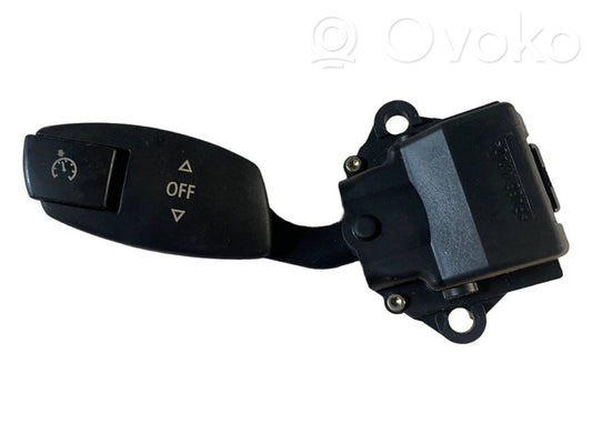 Kruīza kontroles (autopilota) sviria