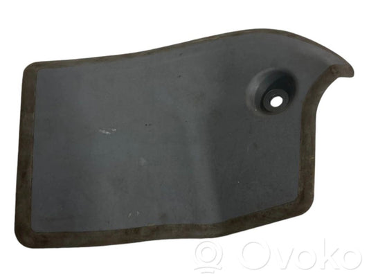 Другой тип декоративной отделки багажника