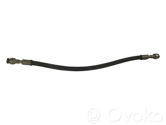 Caurule (-es) / šļūtene (-es)