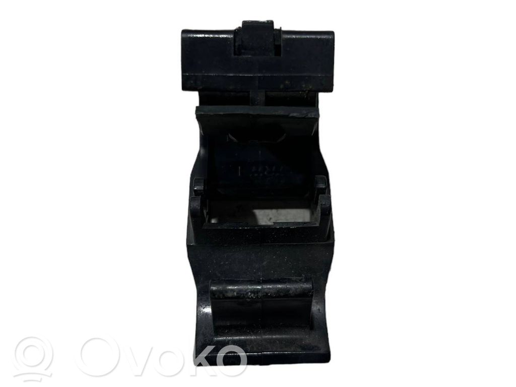 Radiatora (-u) turētājs / kronšteins