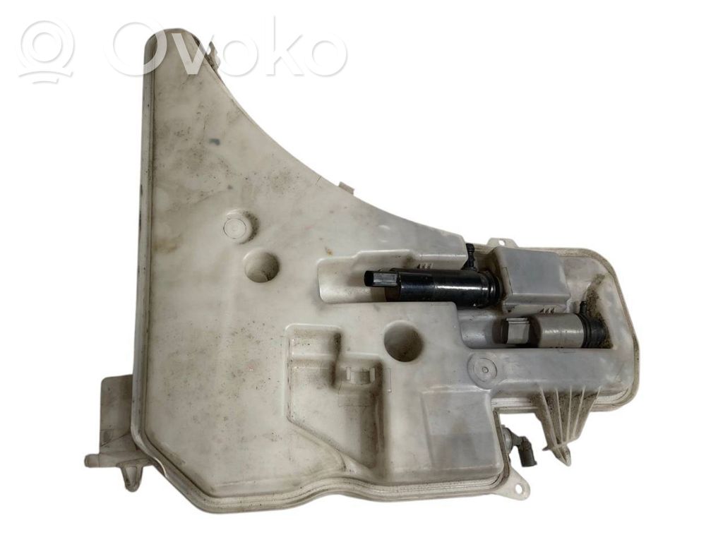 Window fluid tank