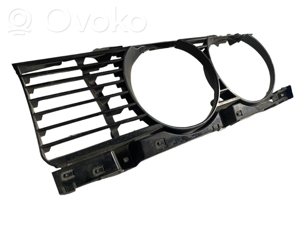 Headlight trim