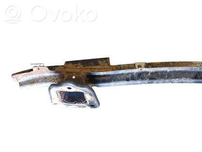 Aizmugurē bampera balka