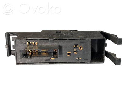 Elektrisko logu slēdzis