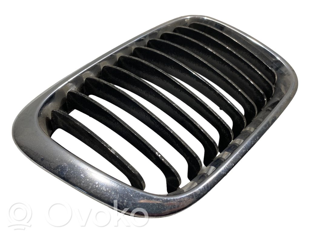 Top grille