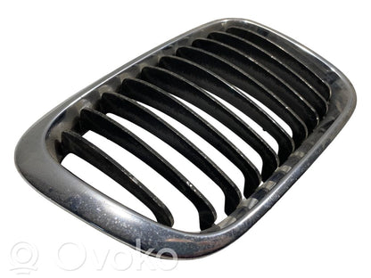 Top grille