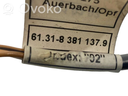 Aizmugurējā pārsega slēdzene