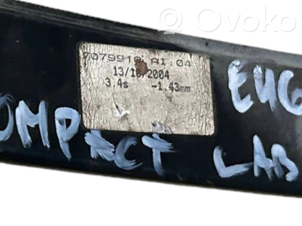 Priekšpusē elektriskā loga pacelšanas mehānisma komplekts