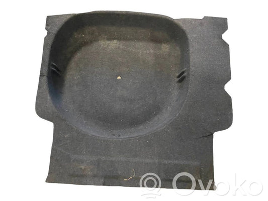 Trunk floor / key holder