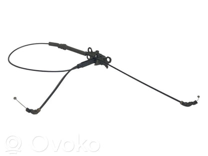 Dzinēja pārsega attaisīšanas rokturītis