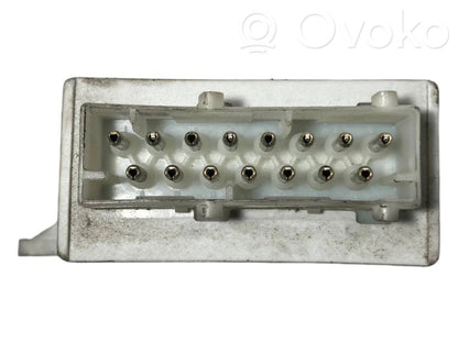 Блок управления крышкой багажника