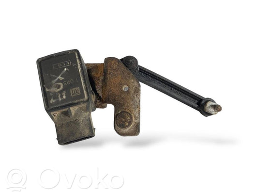 Augstuma sensors (priekšējo lukturu)