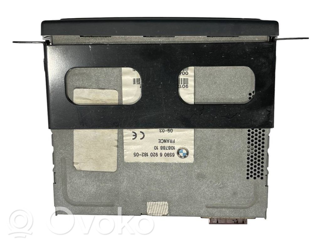 Navigācijas (GPS) vadības bloks