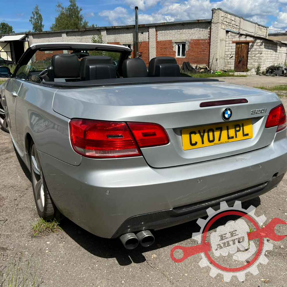 BMW 320 2008.G. E93