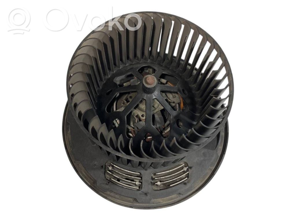 Mazā radiatora ventilators