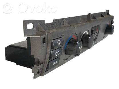 Gaisa kondicioniera / klimata kontroles / salona apsildes vadības bloks (salonā)