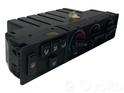 Air conditioning / climate control / interior heating control unit (in the passenger compartment)