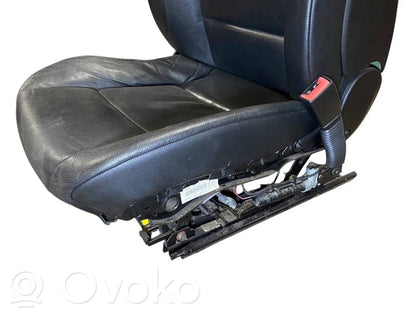Sēdekļu komplekts