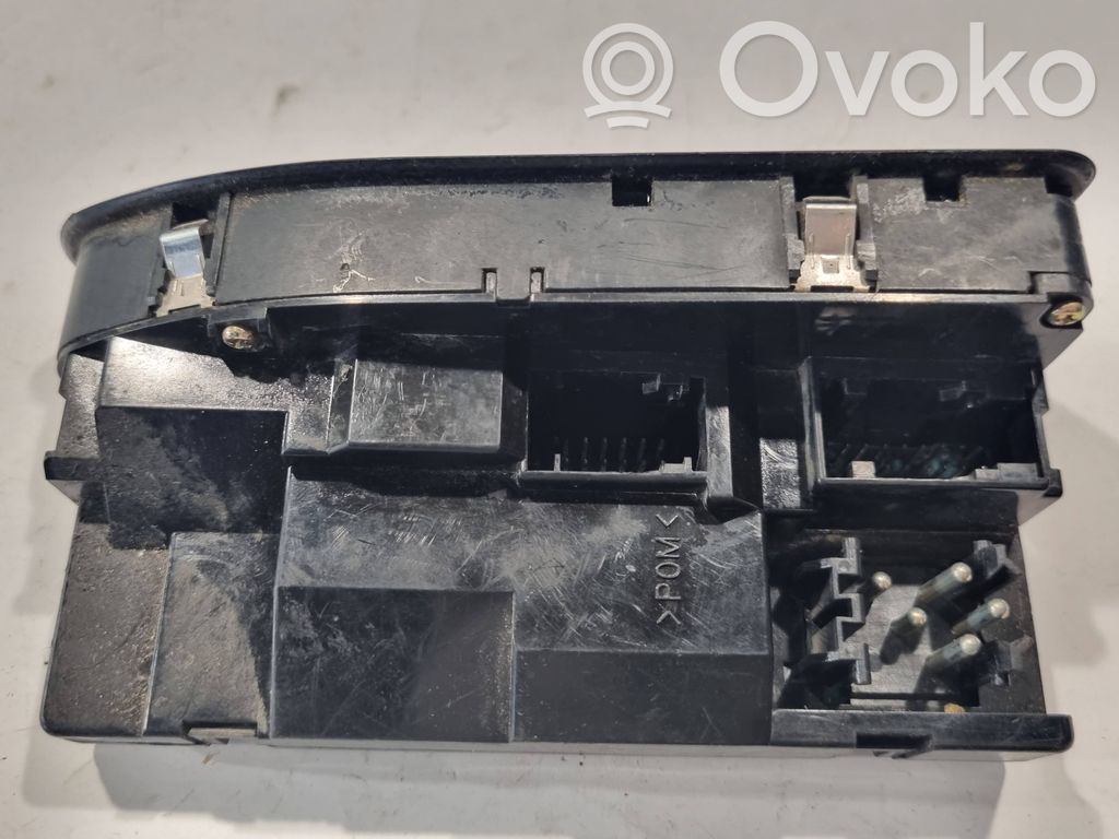 Power window switch