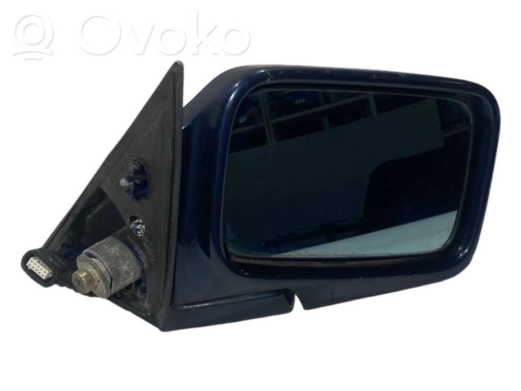 Mirror (electrically controlled)