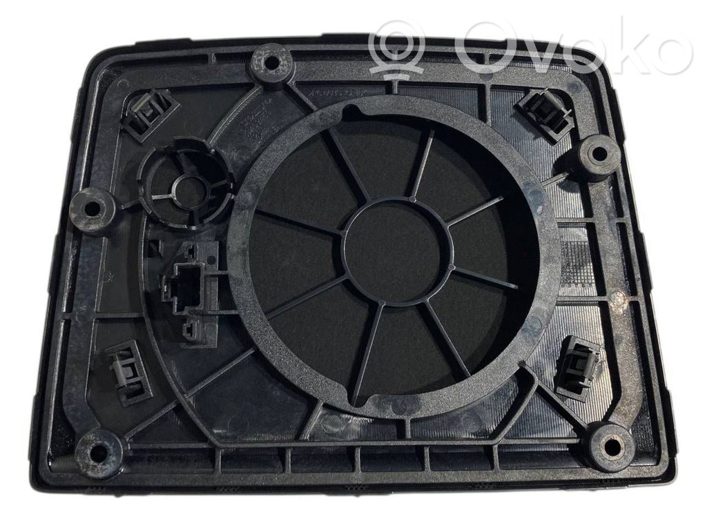 Centrālā skaļruņa dekoratīvā apdare