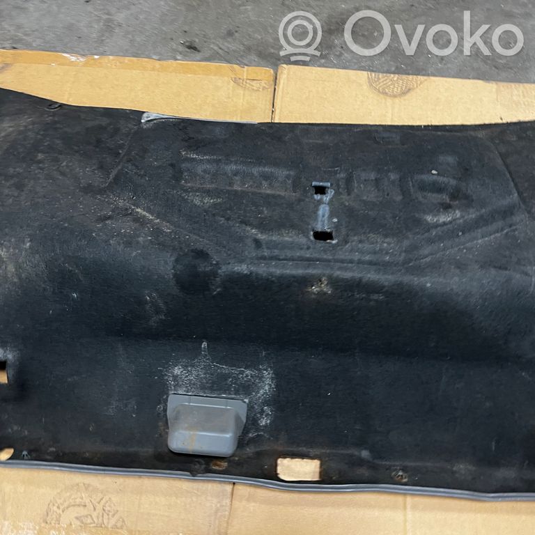 Bagāžnieka pārsega dekoratīvā apdare (komplekts)