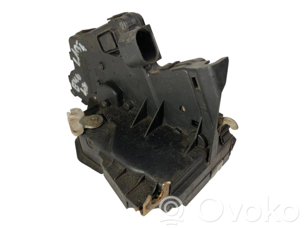 Aizmugurē slēdzene