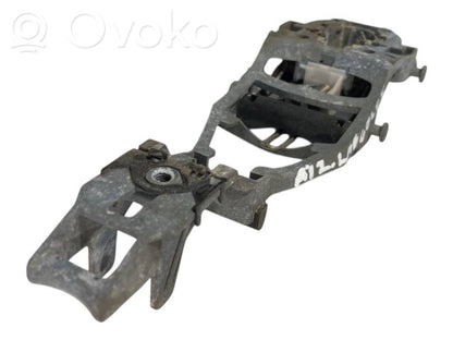 Aizmugurē turētājs / kronšteins ārējam atvēršanas rokturim