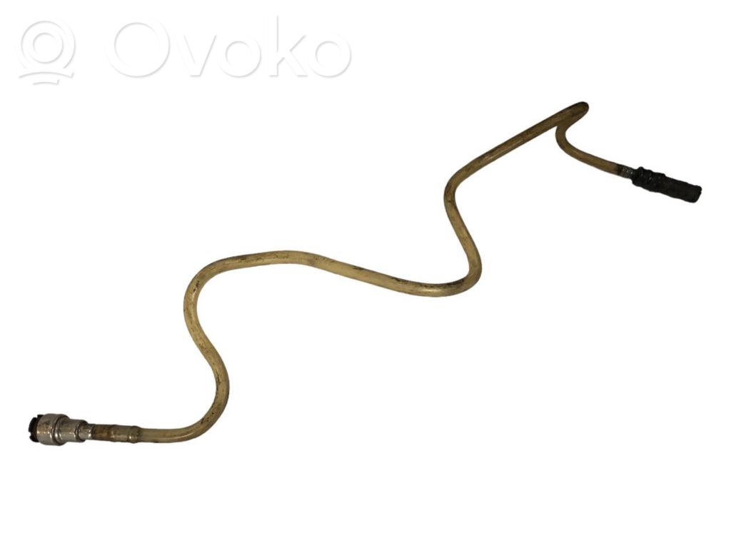 Degvielas caurulīte (-es)