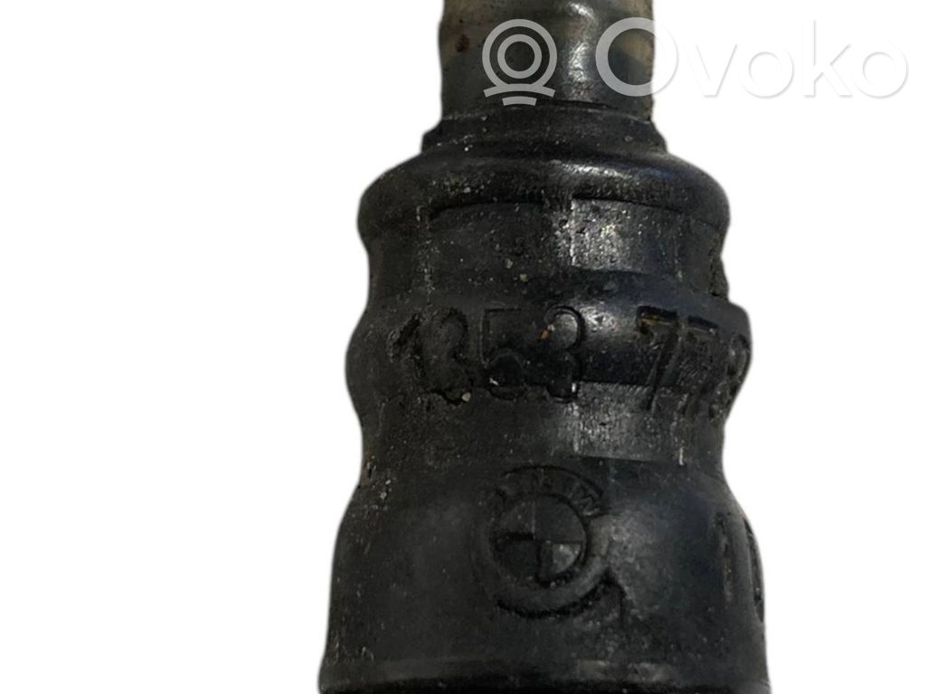 Degvielas caurulīte (-es)