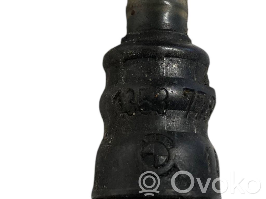 Degvielas caurulīte (-es)