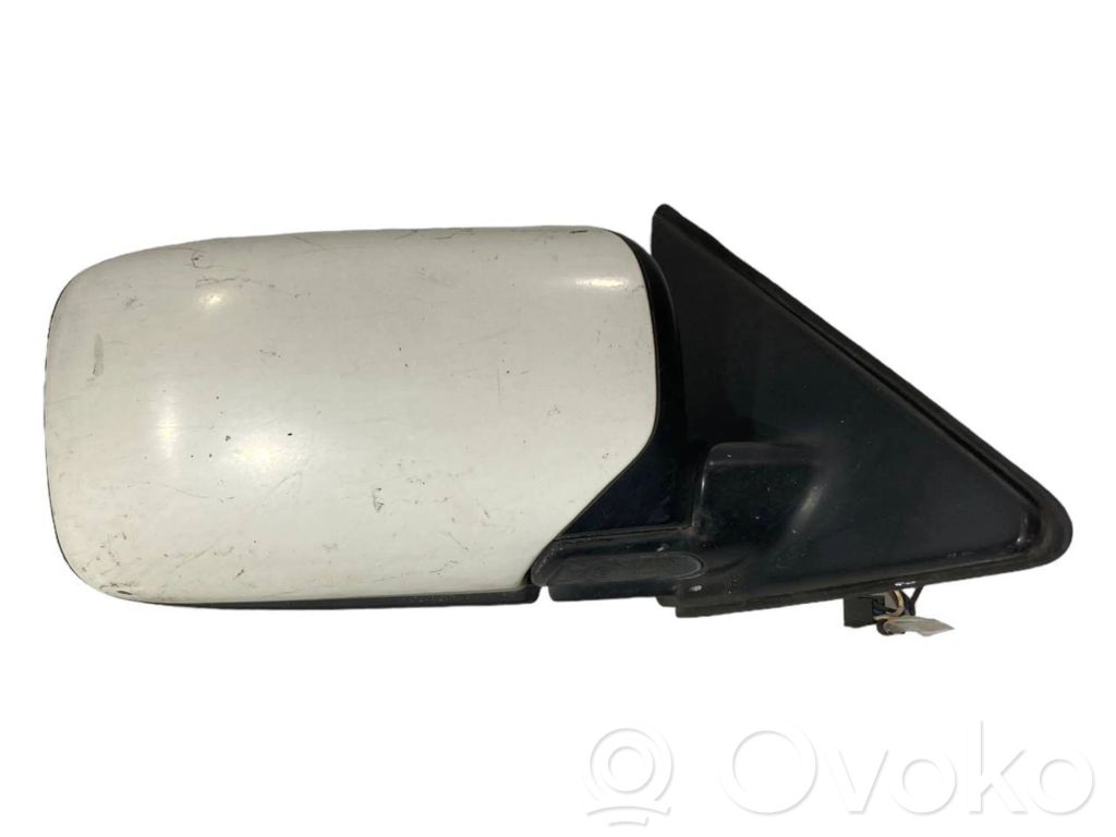 Mirror (electrically controlled)