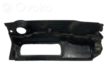 Крышка двигателя (декоративная отделка)