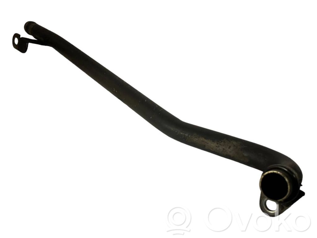 Caurulīte (-es) / šļūtene (-es)