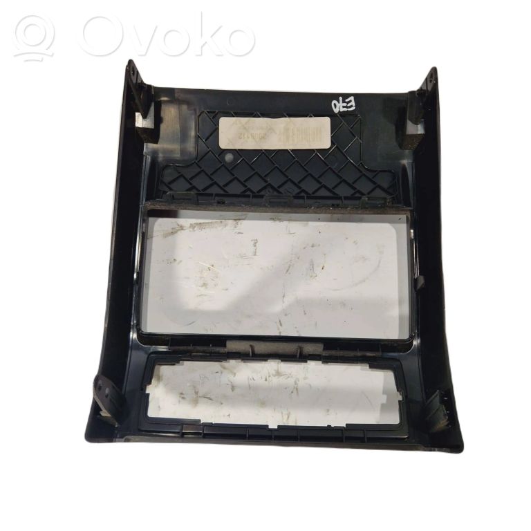 Cita veida vidus konsoles (tuneļa) elementi